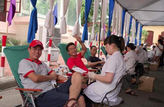 550 đơn vị máu hiến tặng tại chương trình “Hạ Hồng” ảnh 1